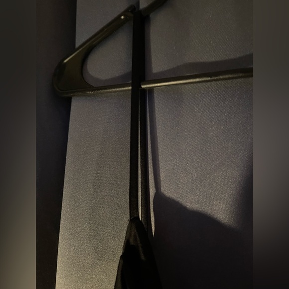 Long black dress - Picture 4 of 7